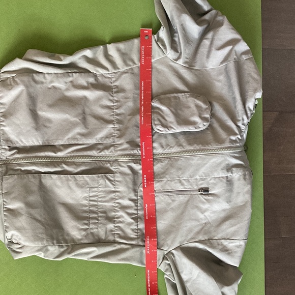 Nike storm-fit jacket. - Picture 8 of 9